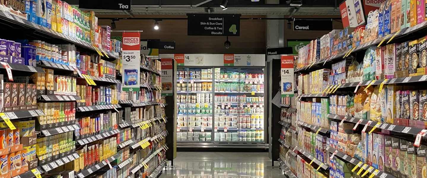 O poder das compras semanais vs. diárias: qual ganha?
